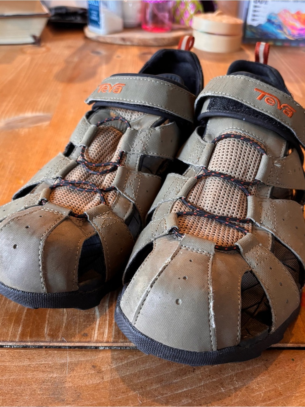 Teva mens Deacon closed toe sport sandals 12 tan/black